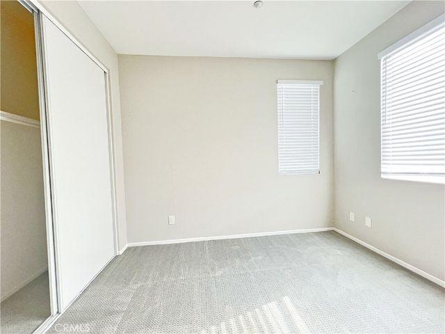 6968 Julian, Fontana, CA 92336