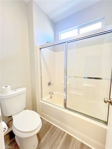 6968 Julian, Fontana, CA 92336