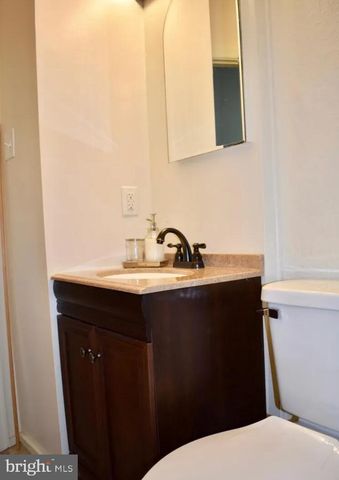 221 S HONEYSUCKLE LN, Madison, VA 22727