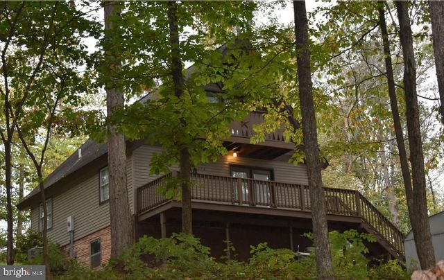 221 S HONEYSUCKLE LN, Madison, VA 22727