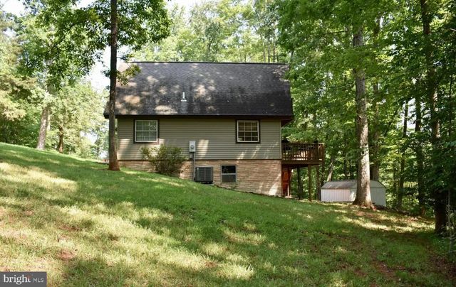 221 S HONEYSUCKLE LN, Madison, VA 22727