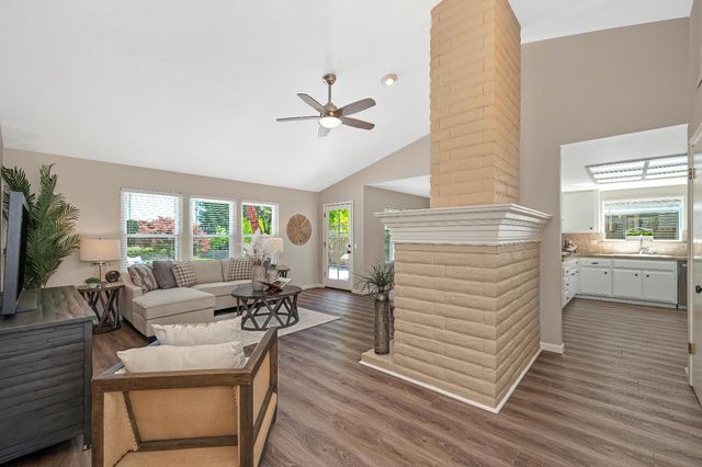 1436 Vista Creek Dr, Roseville, CA 95661