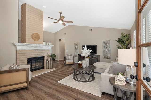 1436 Vista Creek Dr, Roseville, CA 95661