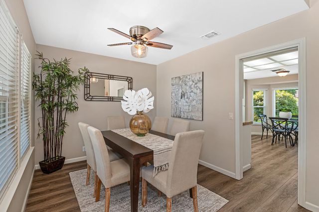 1436 Vista Creek Dr, Roseville, CA 95661