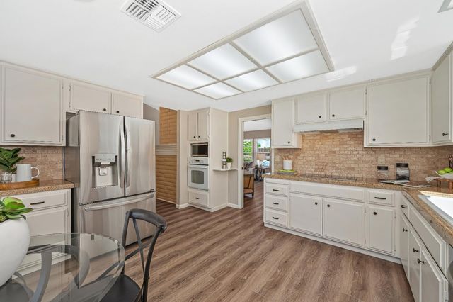 1436 Vista Creek Dr, Roseville, CA 95661