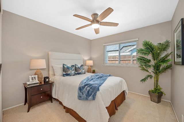 1436 Vista Creek Dr, Roseville, CA 95661