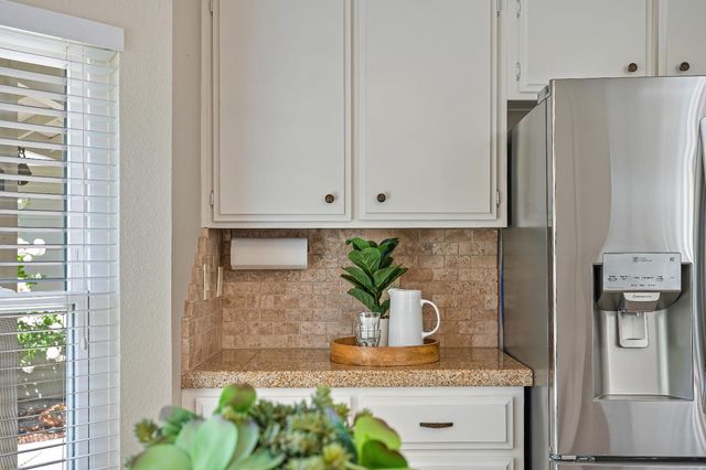 1436 Vista Creek Dr, Roseville, CA 95661