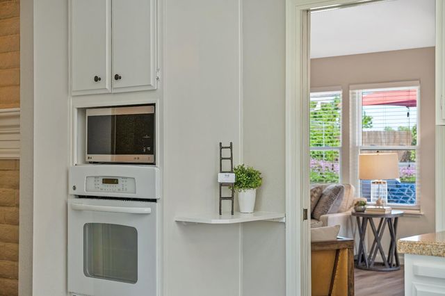 1436 Vista Creek Dr, Roseville, CA 95661