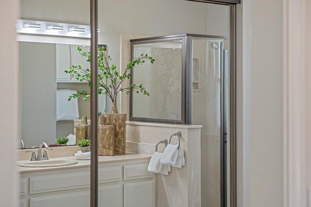 1436 Vista Creek Dr, Roseville, CA 95661