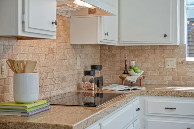 1436 Vista Creek Dr, Roseville, CA 95661