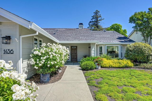 1436 Vista Creek Dr, Roseville, CA 95661