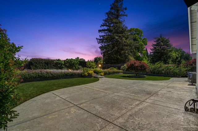 1436 Vista Creek Dr, Roseville, CA 95661