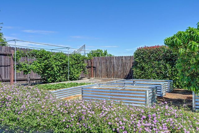 1436 Vista Creek Dr, Roseville, CA 95661