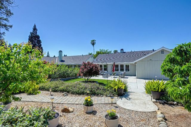 1436 Vista Creek Dr, Roseville, CA 95661