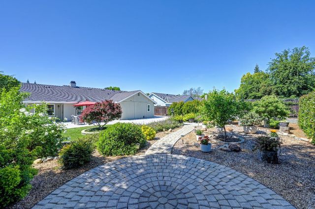 1436 Vista Creek Dr, Roseville, CA 95661