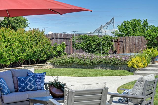 1436 Vista Creek Dr, Roseville, CA 95661