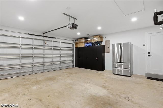 1606 SE 28th ST, Cape Coral, FL 33904