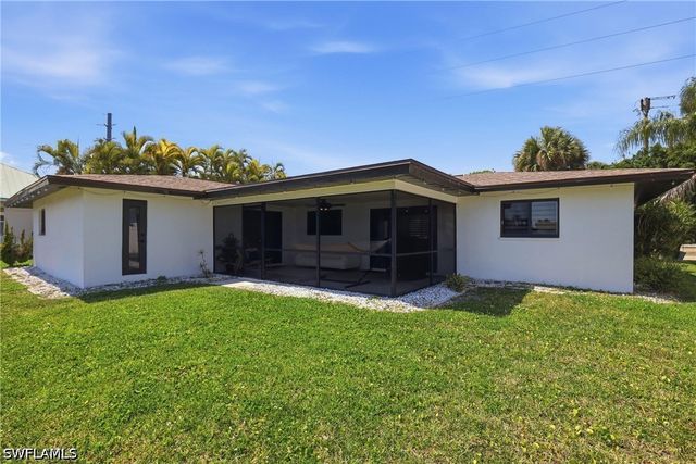 1606 SE 28th ST, Cape Coral, FL 33904