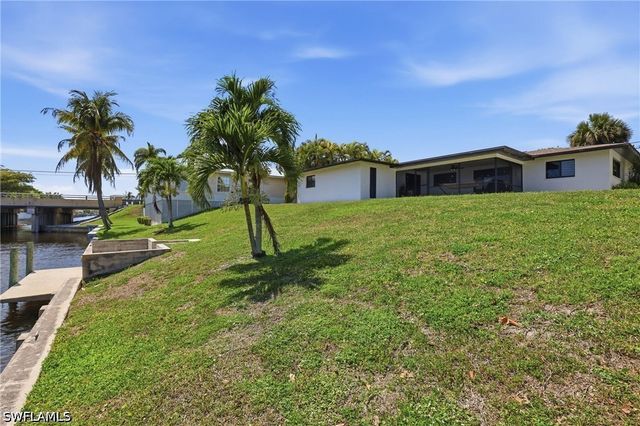 1606 SE 28th ST, Cape Coral, FL 33904