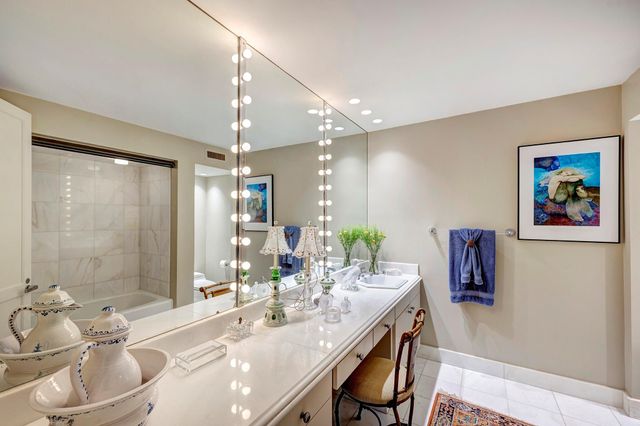 1814 Larchmont Road, Houston, TX 77019