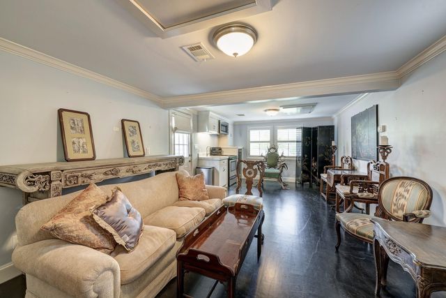 1814 Larchmont Road, Houston, TX 77019