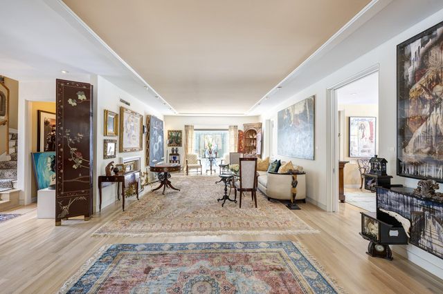 1814 Larchmont Road, Houston, TX 77019