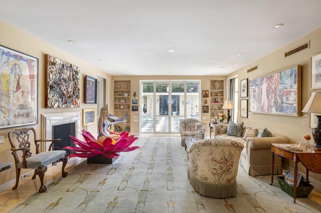 1814 Larchmont Road, Houston, TX 77019