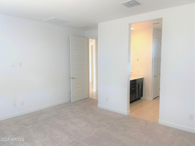 9426 W Devonshire Avenue, Phoenix, AZ 85037