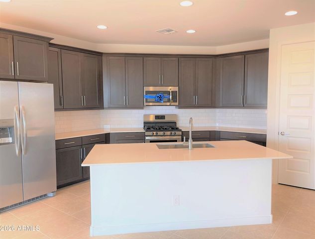 9426 W Devonshire Avenue, Phoenix, AZ 85037