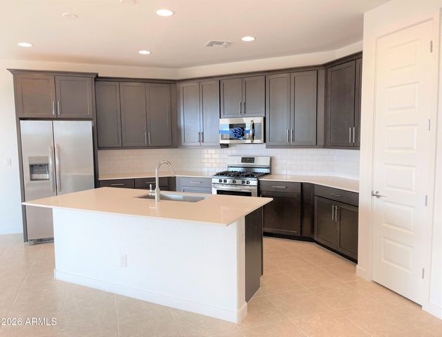 9426 W Devonshire Avenue, Phoenix, AZ 85037