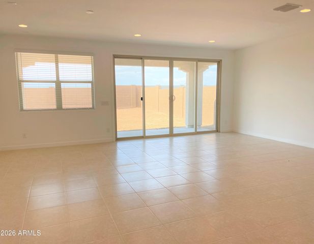 9426 W Devonshire Avenue, Phoenix, AZ 85037