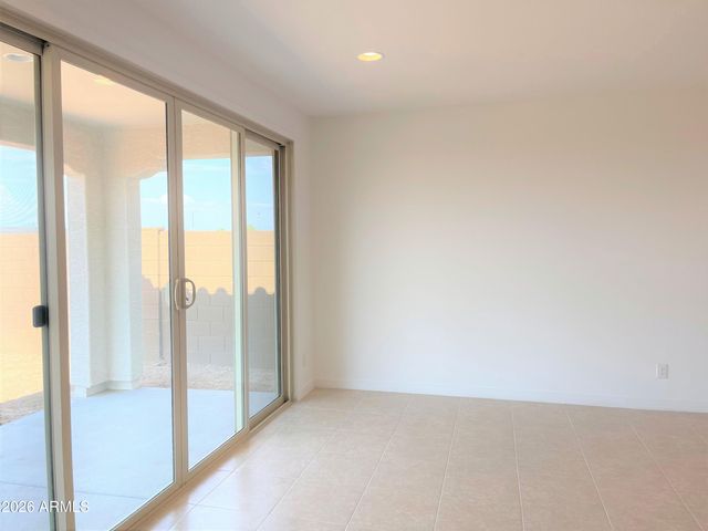 9426 W Devonshire Avenue, Phoenix, AZ 85037