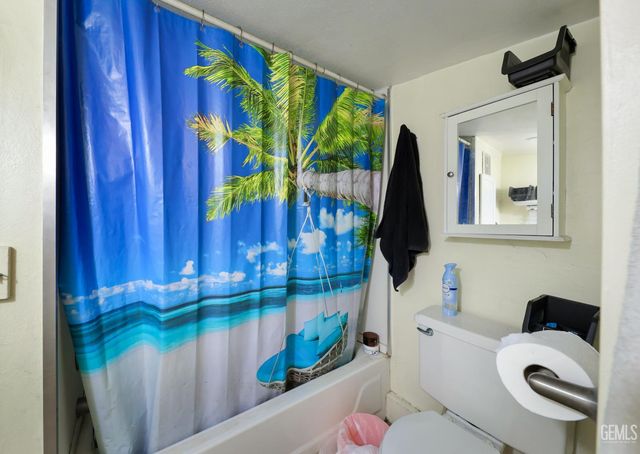 1017 Curtis Drive, Bakersfield, CA 93307