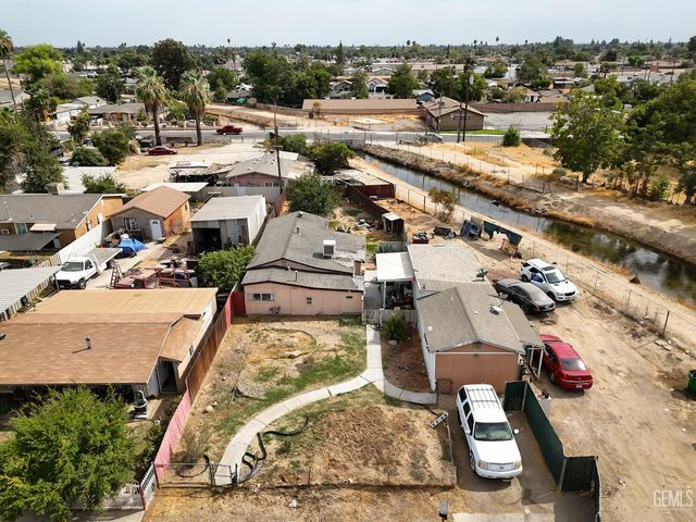 1017 Curtis Drive, Bakersfield, CA 93307