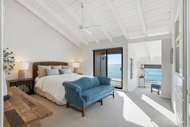 211 S Helix 53, Solana Beach, CA 92075