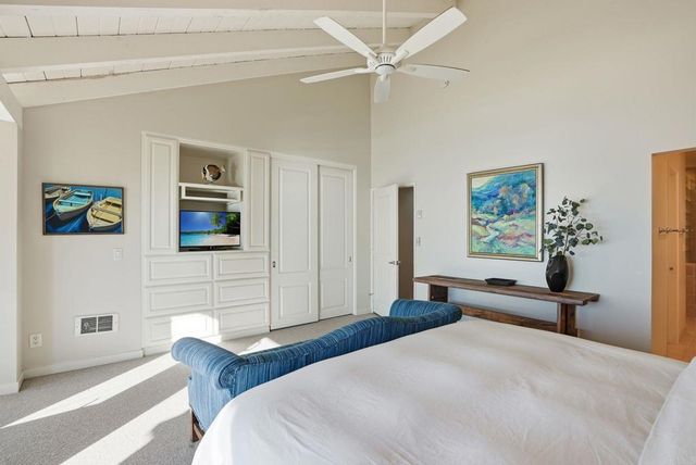 211 S Helix 53, Solana Beach, CA 92075