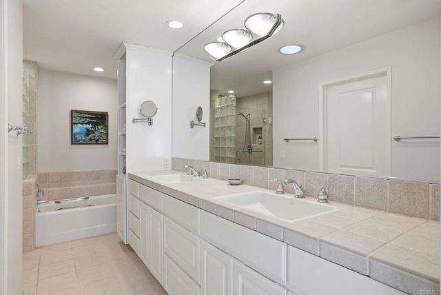 211 S Helix 53, Solana Beach, CA 92075