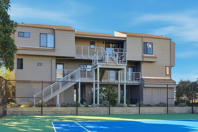 211 S Helix 53, Solana Beach, CA 92075