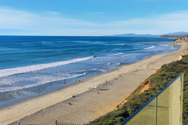 211 S Helix 53, Solana Beach, CA 92075