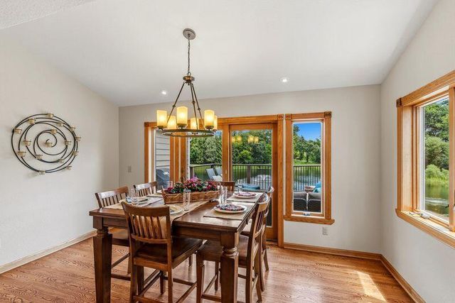 960 S Wayfare TRAIL, Summit, WI 53066