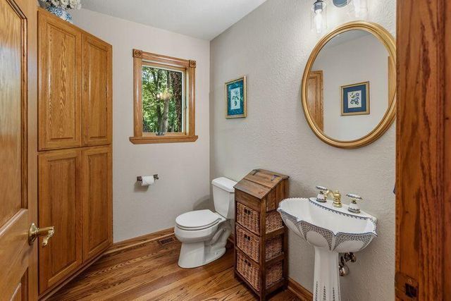 960 S Wayfare TRAIL, Summit, WI 53066