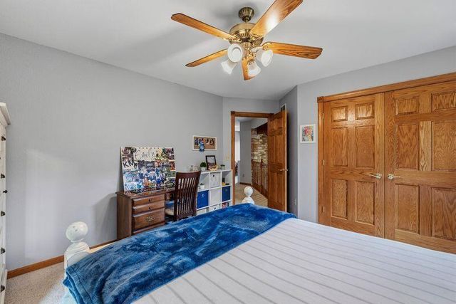 960 S Wayfare TRAIL, Summit, WI 53066