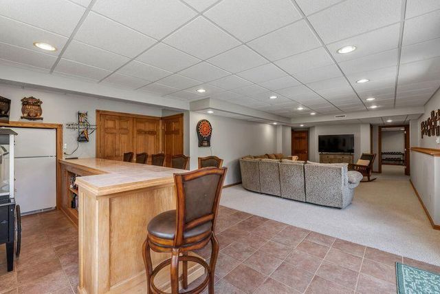 960 S Wayfare TRAIL, Summit, WI 53066