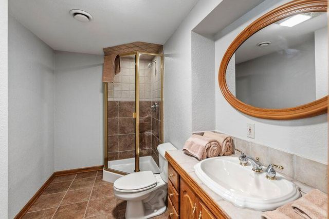 960 S Wayfare TRAIL, Summit, WI 53066