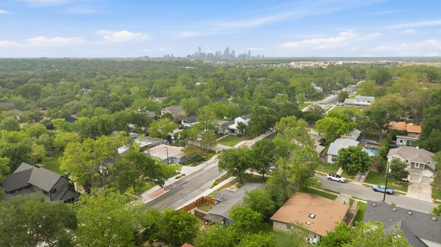 2800 W 50th ST, Austin, TX 78731