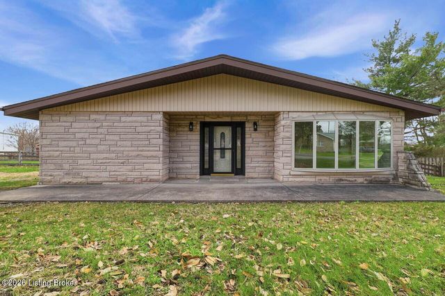 190 N Forrest Rd, Radcliff, KY 40160