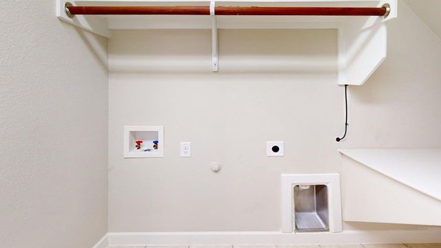 4404 Blue Holly Boulevard, Arlington, TX 76005