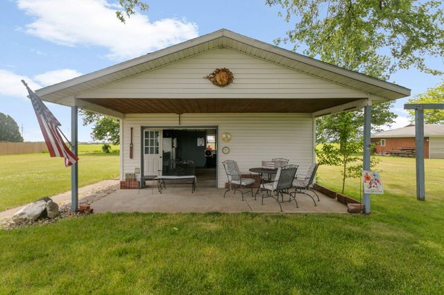 30916 Us Highway 20, New Carlisle, IN 46552