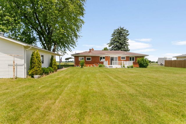 30916 Us Highway 20, New Carlisle, IN 46552