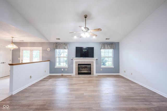 12853 Longleaf Lane, Fishers, IN 46038